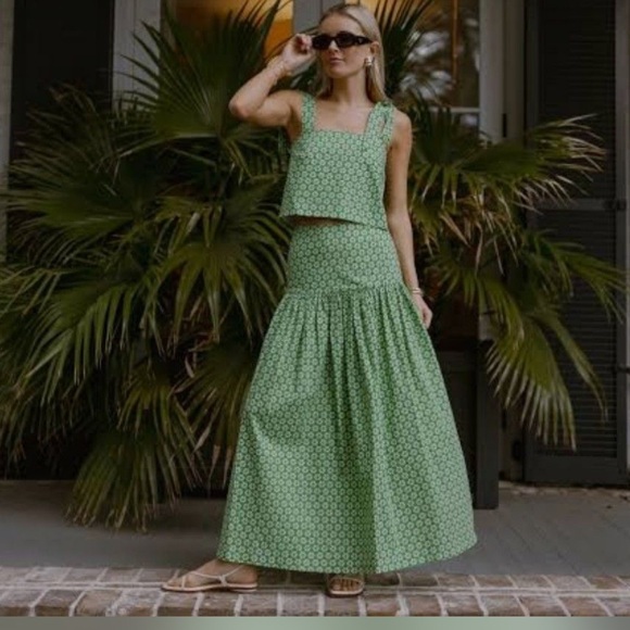 ANTONIO MELANI Dresses & Skirts - ANTONIO MELANI Green Printed Maxi Skirt Two-Piece Set